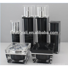 30ml 50ml Bouteilles cosmétiques de luxe acrylique carré (PMMA) Airless Pump